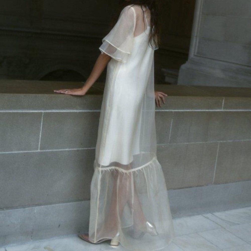 Kamperett Barre Dress size Medium Organza Dress